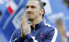 九游娱乐-东决关键战焦点战，荷兰终结尼斯，篮球场上的橙衣风暴