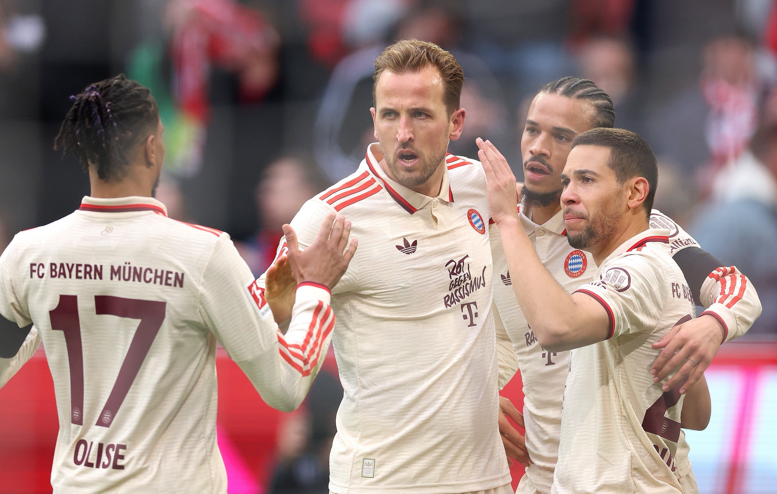 拜仁慕尼黑防守表现神勇,连续多场零封对手 拜仁慕尼黑防守表现神勇,连续多场零封对手