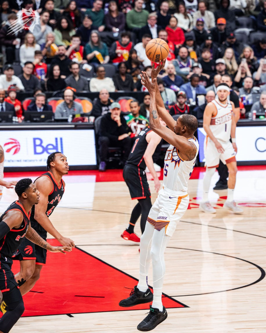 东部豪取胜利,球星梅奥挑大梁的简单介绍 东部豪取胜利,球星梅奥挑大梁的简单介绍