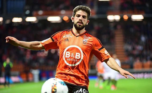 包含卡昂客场战平里昂,取得珍贵一分的词条 包含卡昂客场战平里昂,取得珍贵一分的词条